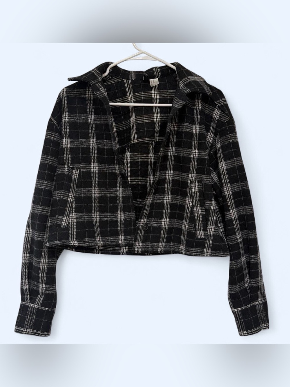 H&M Black and White Plaid Cropped Button Up Jacket